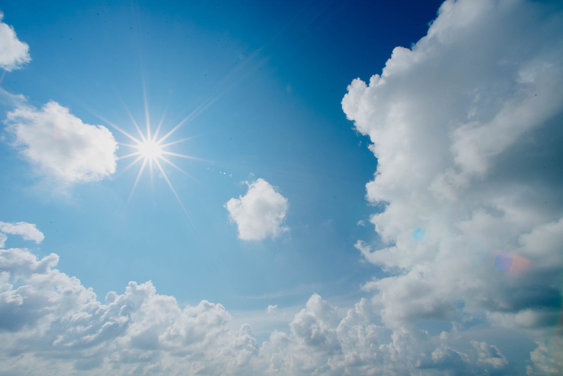 white and blue cloudy sky